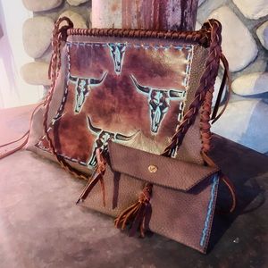 Longhorn skull purse